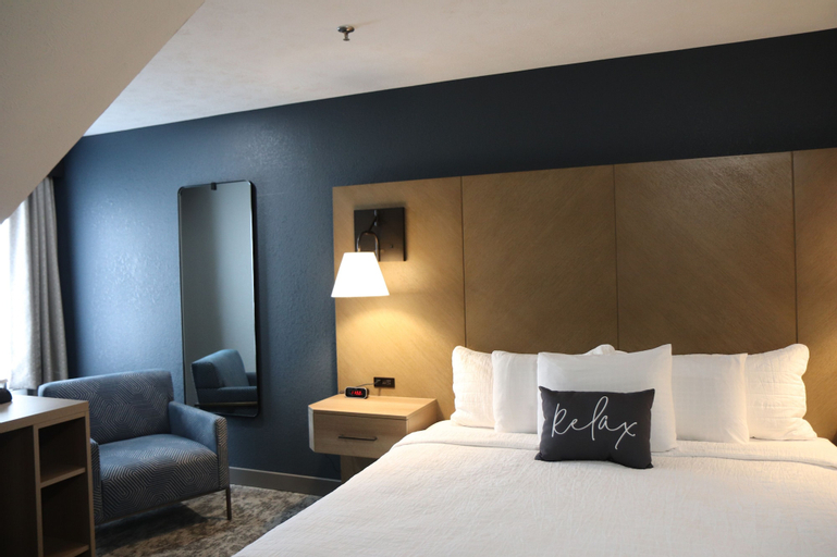 Bedroom 12