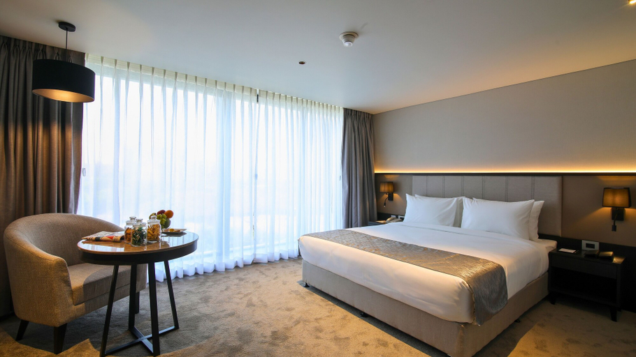 Bedroom 3, Essentia Premier Hotel Pune, Pune