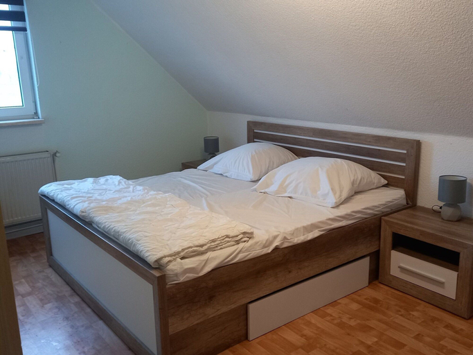 Bedroom 4, Stilvolle Wohnung in Stormbruch mit Garten, Waldeck-Frankenberg