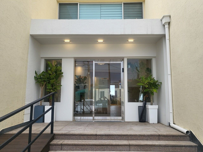 Exterior & Views 1, Gongzonestay, Jeju