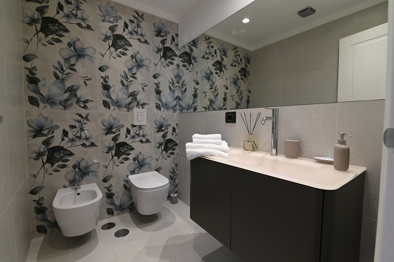 Bathroom 5, Slopes Suites and Spa, Napoli