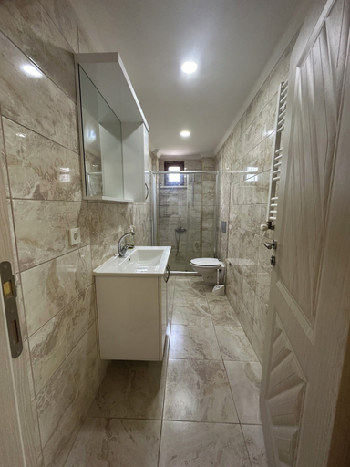 Bathroom 4, Uçan Pansiyon, Çaykara