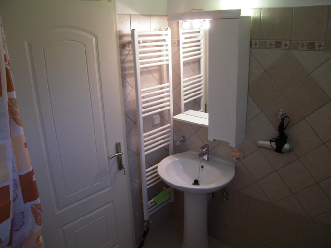 Others 4, Villa Pepy, Ionian Islands