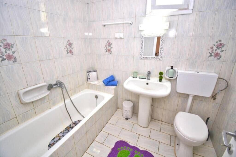 Bathroom, Nirvana in Halikounas, Ionian Islands