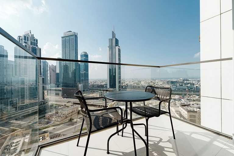Others 2, Stayis-Luxury 1 BR with City SkylineView, Dubai