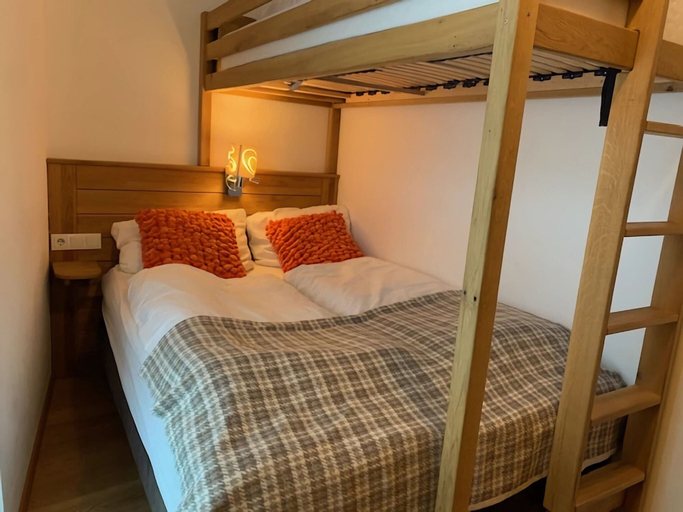 Bedroom 3, Ski In, Ski Out in Saalbach near Zell am See Xpress, Zell am See