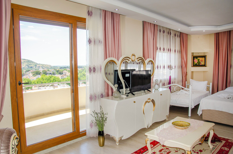Bedroom 3, Ephesus Palace, Selçuk