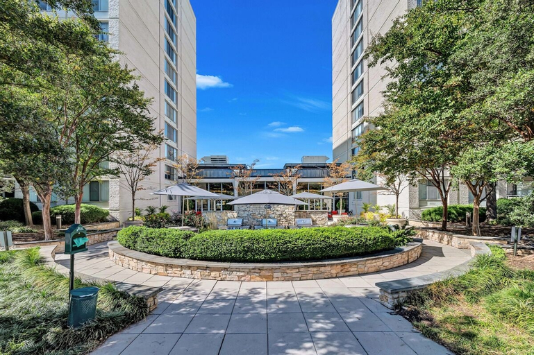 Exterior & Views 2, Wonderful Apt Crystal City with Gym, Arlington