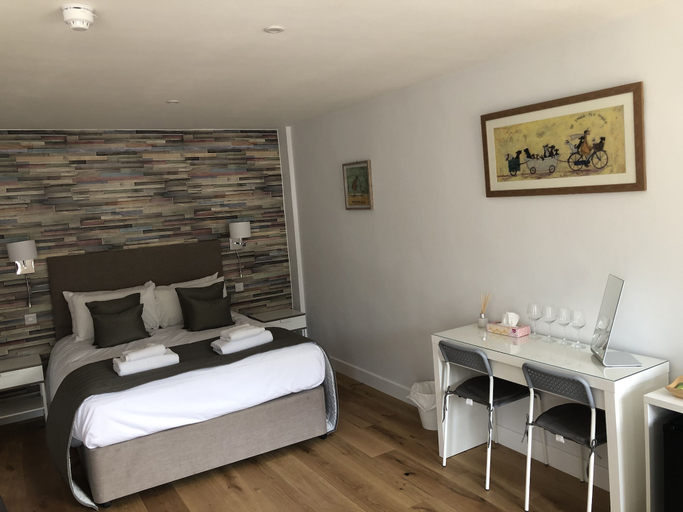 Bedroom 2, Hamilton Arms, West Sussex