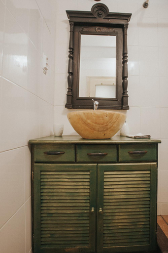 Bathroom 4, Gospodaria Lui Nea ion, Brasov