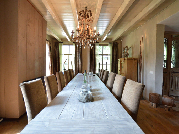 Others 4, Grand Holiday Home in Alphen with Sauna & Hot Tub, Alphen-Chaam