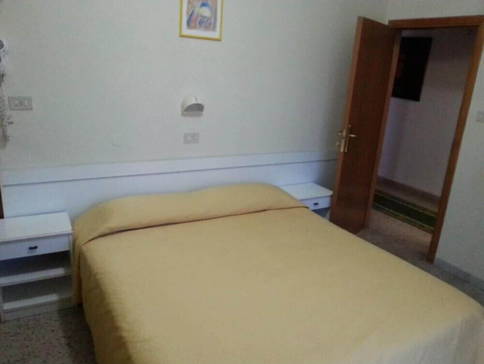 Bedroom 2, Hotel Mutacita, Rimini