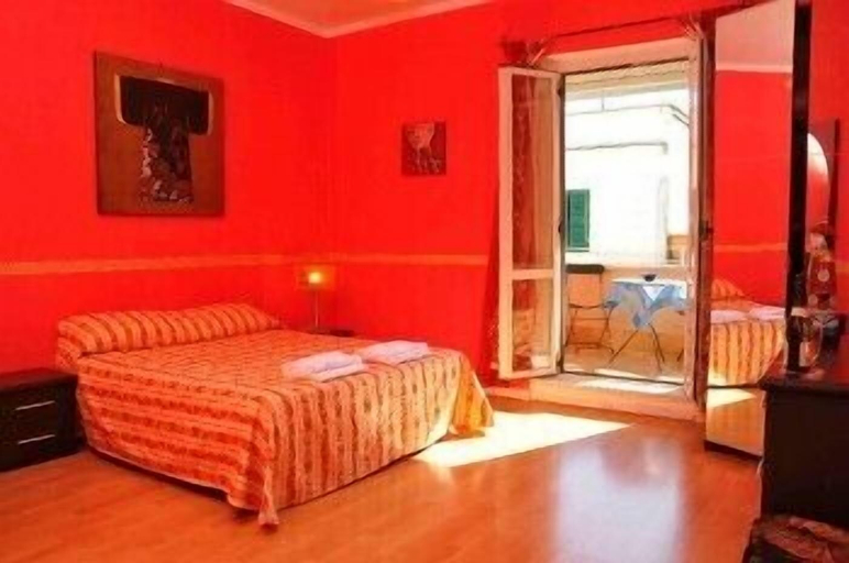 Bedroom 5, When in Rome Accommodation, Rome