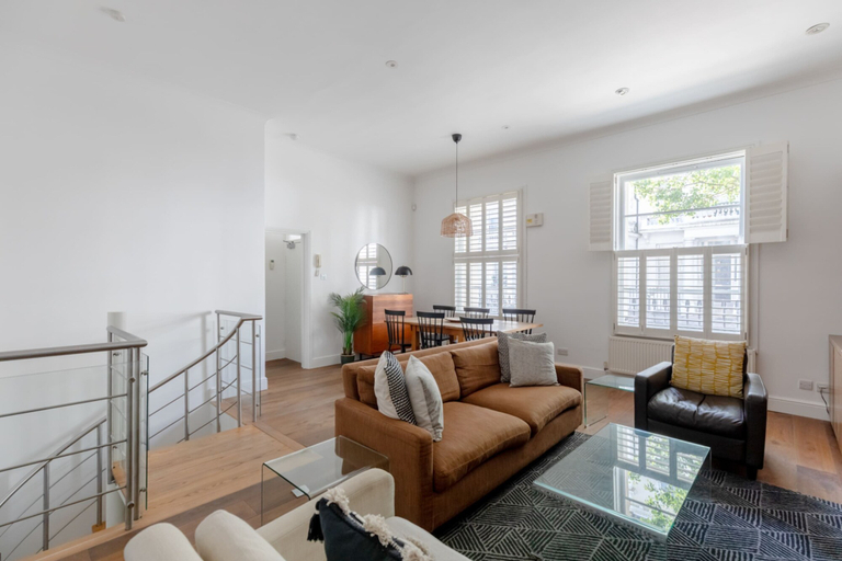 Others 3, London Maisonette: Unique Retreat, London