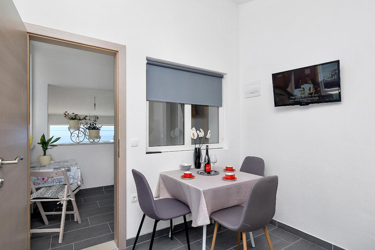 Others 5, Family apartments Leona Makarska, Makarska