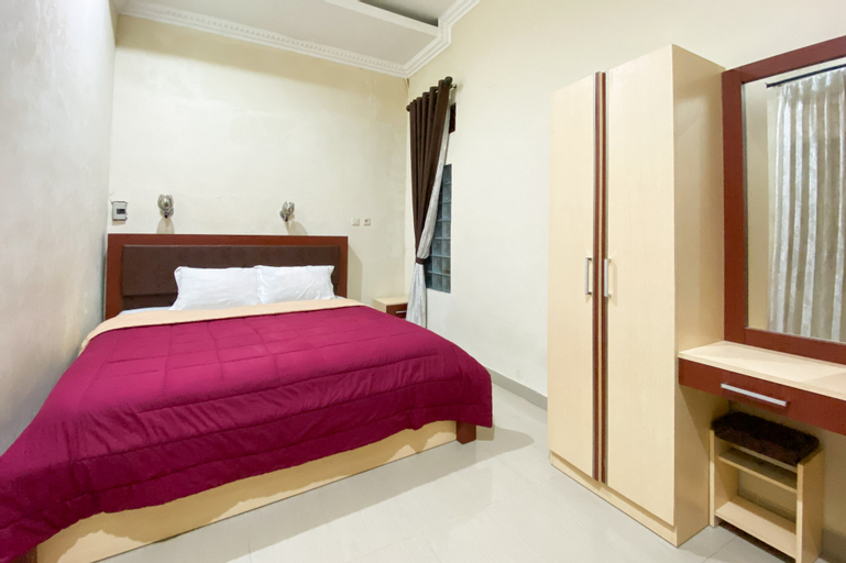 Bedroom 12