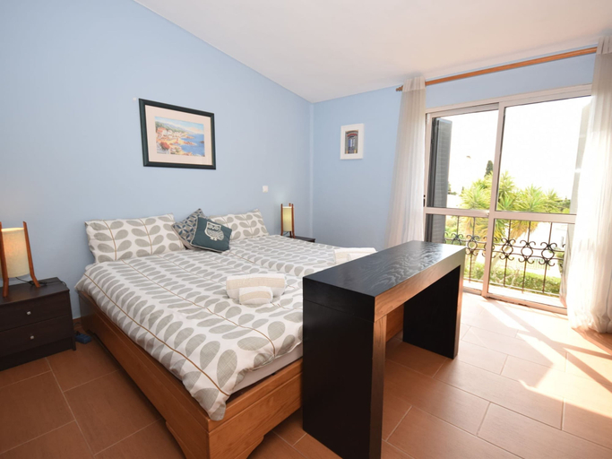 Bedroom 5, Attractive Apartment in Albufeira With sea View, Albufeira