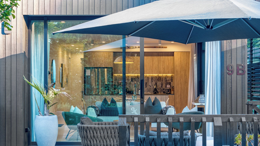 Exterior & Views 2, Waiata Beach House - Onetangi Beach, Auckland