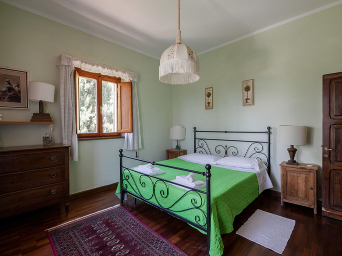 Bedroom 2, Tuscan Castle View Grand Villa, Arezzo
