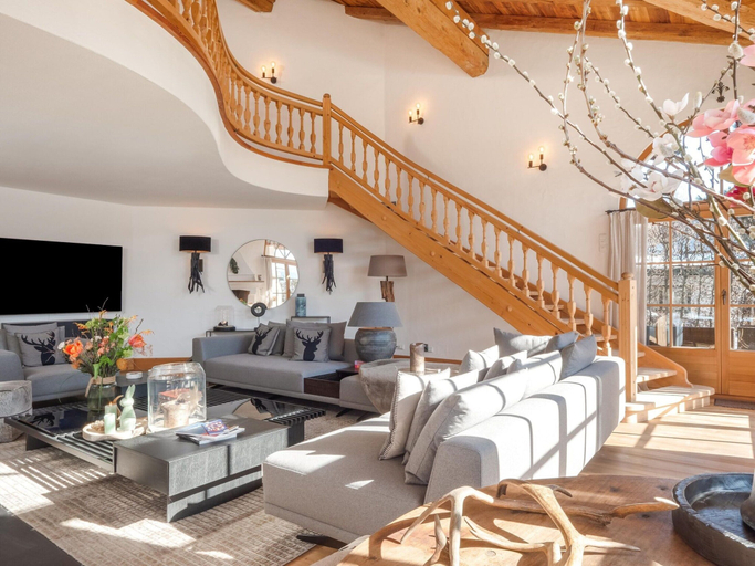 Others 2, Exclusive Tyrolean Chalet Near Ski Lifts, Kitzbühel