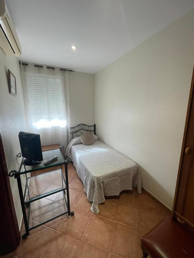 Bedroom 4, Hostal Chiquinino II, Badajoz