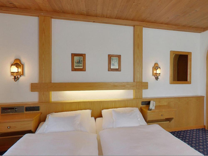 Bedroom 2, Hotel Alpina, Bodenseekreis