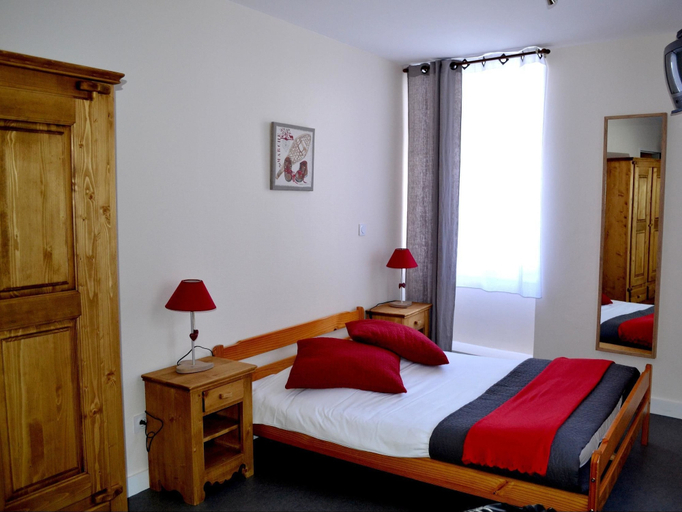 Bedroom 4, Hôtel Les Cimes, Isère