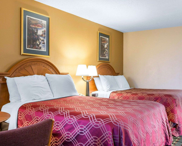 Bedroom 3, Econo Lodge Dalton West, Whitfield