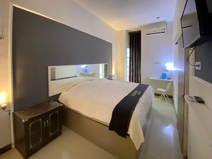 RedDoorz near Bukit Ragas Hotel D'Ayanna Pati, Pati