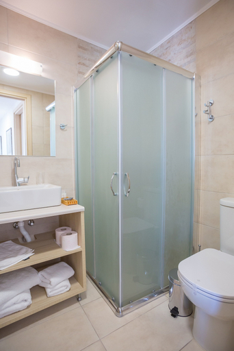 Bathroom 5, The Perfect Spot Apartments, South Aegean