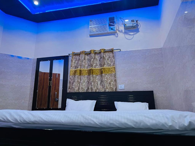 Others 2, Saroja paying guest house, Varanasi