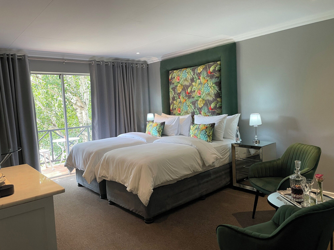 Bedroom 2, Patcham Place B&B, Thabo Mofutsanyane