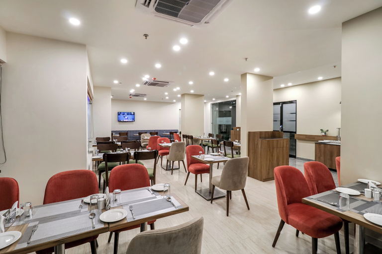 Food & Drinks 5, Starlit Suites Newtown Kolkata, North 24 Parganas