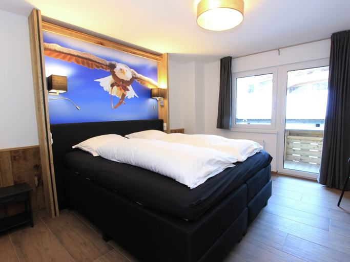 Bedroom 2, Charming Apartment in Finkenberg With Sauna, Schwaz