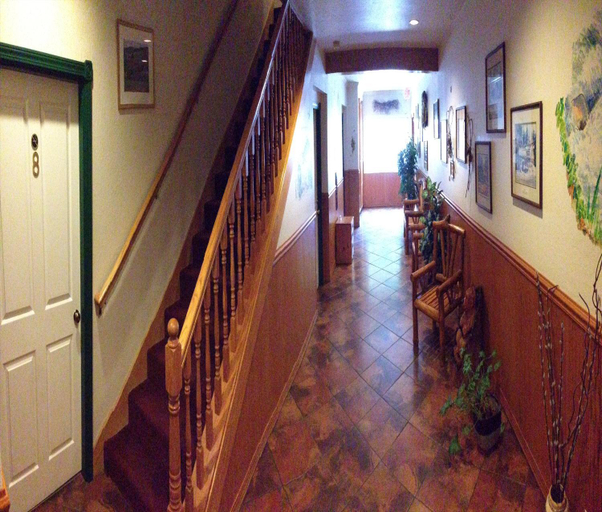Public Area, Strawberry Inn, Tuolumne