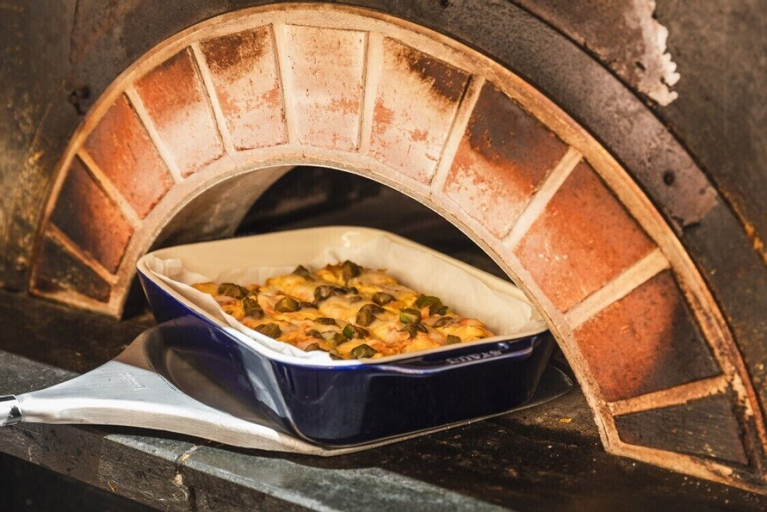 Food & Drinks 16