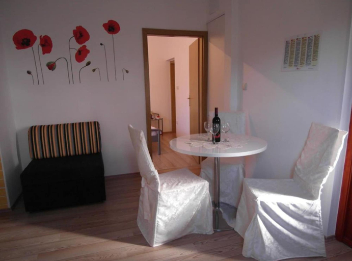 Others 4, Apartment Antonio, Bilice