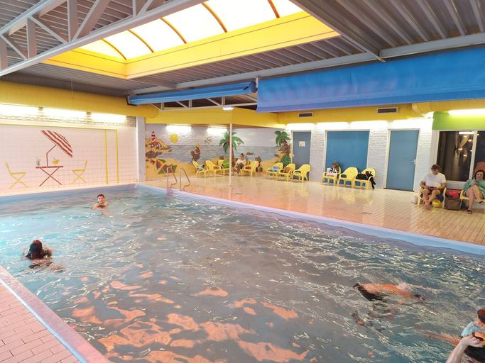 Pool 2, Holiday Home by Westerschelde Coast, Borsele