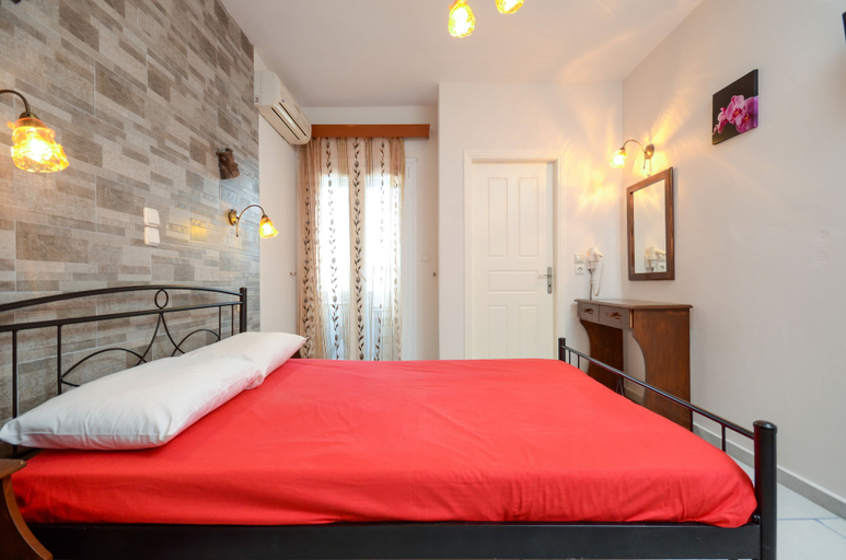 Bedroom 4, Kahlua Studios, South Aegean
