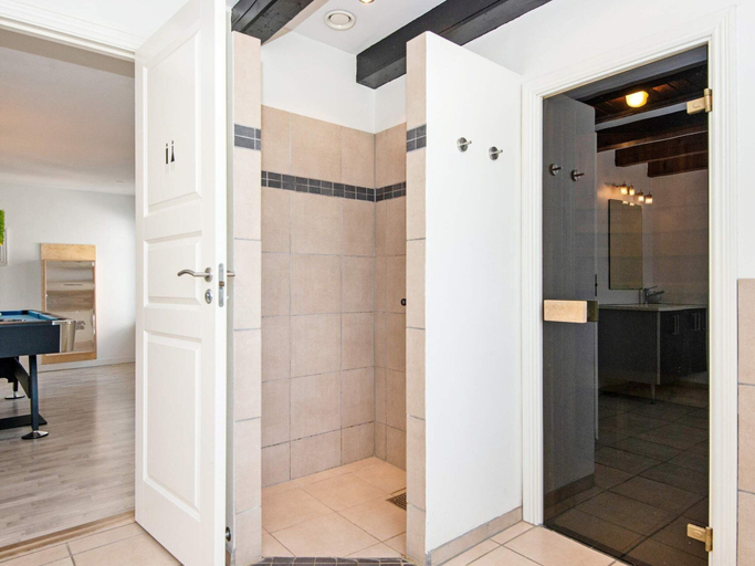 Bathroom 4, 4 Star Holiday Home in Harboore, Lemvig
