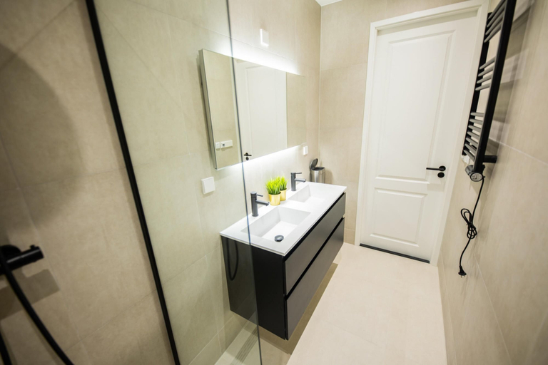 Bathroom 3, Alphabet 1BR Serviced Apartment -nb304/306-, Rotterdam
