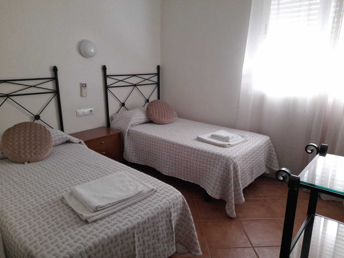 Bedroom 2, Hostal Chiquinino II, Badajoz
