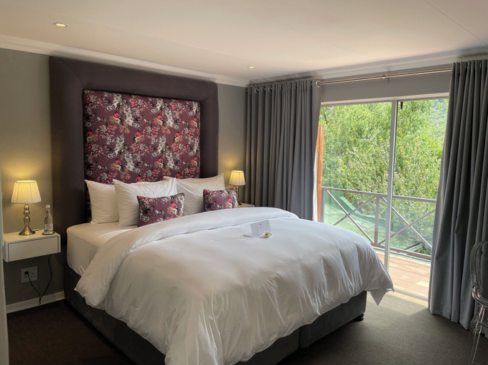 Bedroom 2, Patcham Place B&B, Thabo Mofutsanyane