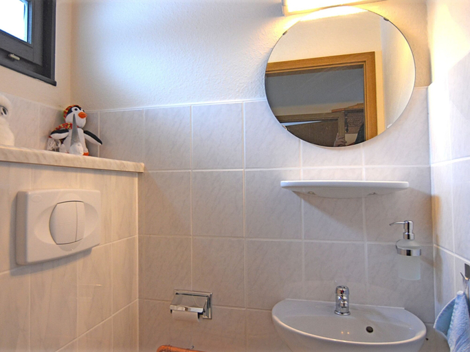 Bathroom, Holiday Home With Terrace in Willingen, Waldeck-Frankenberg