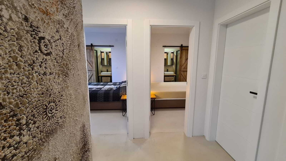 Others 5, Villa SOL Insulam, Novalja