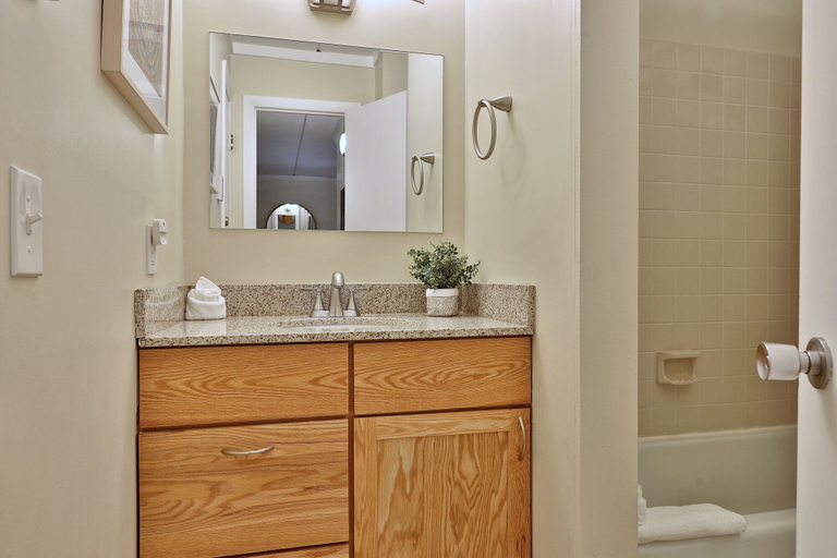 Bathroom 4, Whiffletree I5 3 Bedroom Condo, Rutland