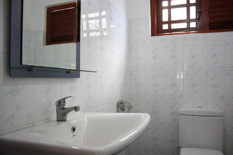 Bathroom 3, Elegant Homestay , Ella