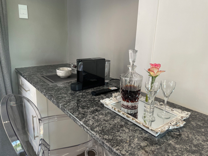 Bathroom 3, Patcham Place B&B, Thabo Mofutsanyane