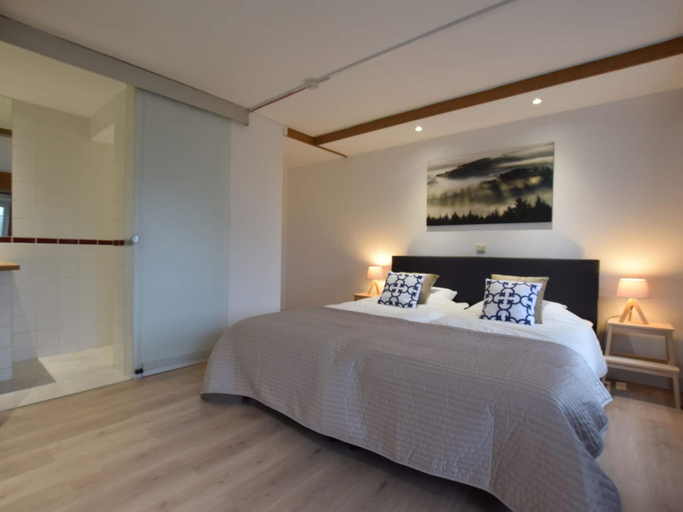 Bedroom 4, Spacious Holiday Home in Vielsalm near Baraque de Fraiture, Luxembourg
