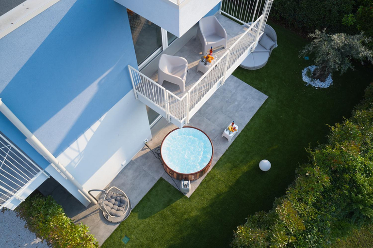 Others 3, Villa Karolina Luxury Pool Villa Desenzano del Garda, Brescia
